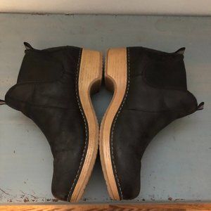 Dansko Becka Chelsea Boot Size 38 (8.5 US)
